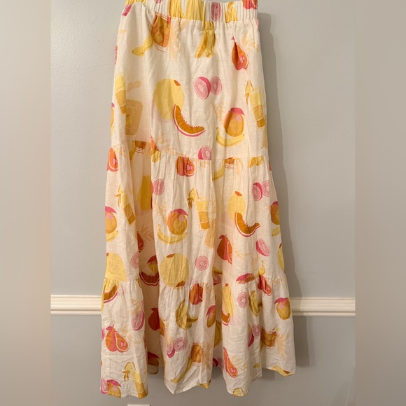 Charlie Holiday Fruit Print Tiered Maxi Skirt M Linen Blend plus J. Crew Tee - Picture 10 of 12